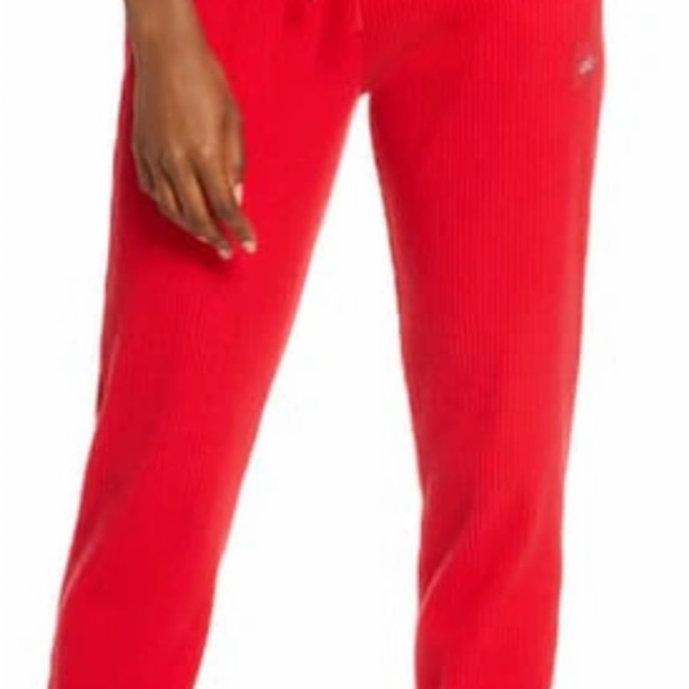 Alo yoga muse sweatpants pants! New no tags ! Medium!